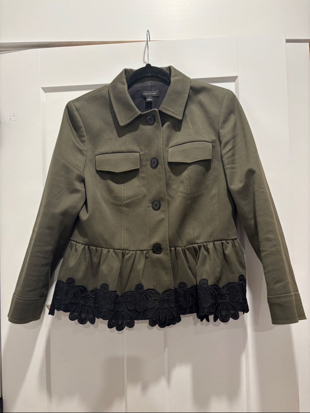 Ann Taylor Olive Green Peplum Jacket With Black Lace Trim Size 8 NWOT